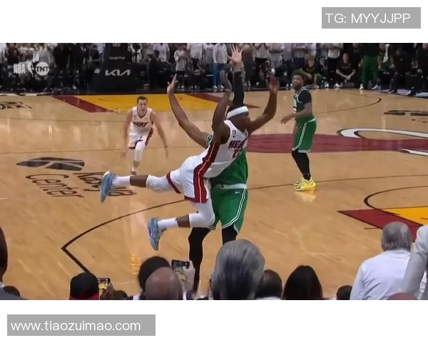 TNT热火与凯尔特人激战正酣球迷期待精彩对决与逆转时刻